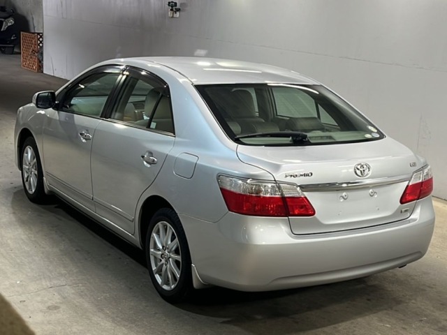 Toyota PREMIO 2009 7429758-1