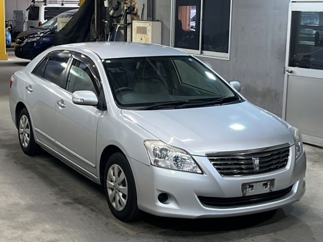 Toyota PREMIO 2010 7429761-4