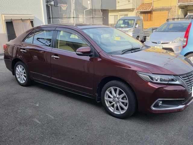 Toyota PREMIO 2017 7429765-4