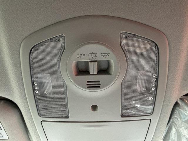 Toyota PRIUS 2014 7428475-19