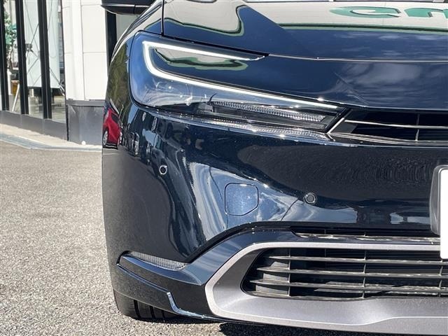 Toyota PRIUS 2025 7428481-11