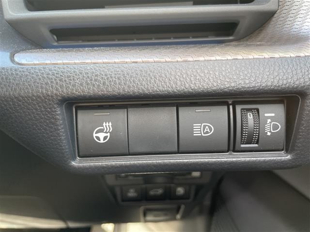 Toyota PRIUS 2025 7428481-19