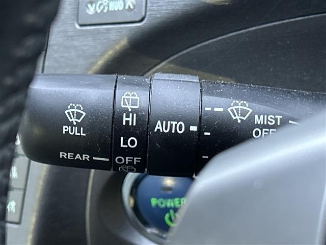Toyota PRIUS 2014 7428599-17