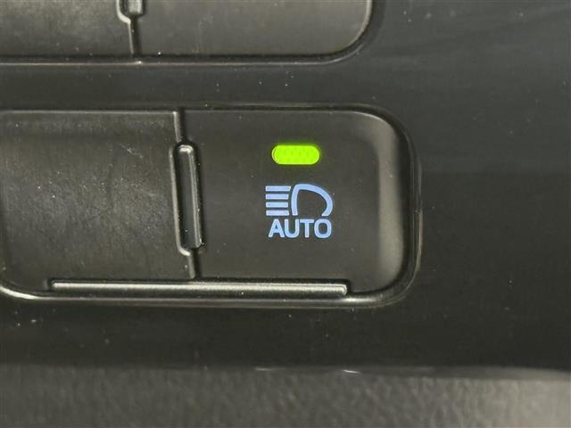 Toyota PRIUS 2020 7428613-30