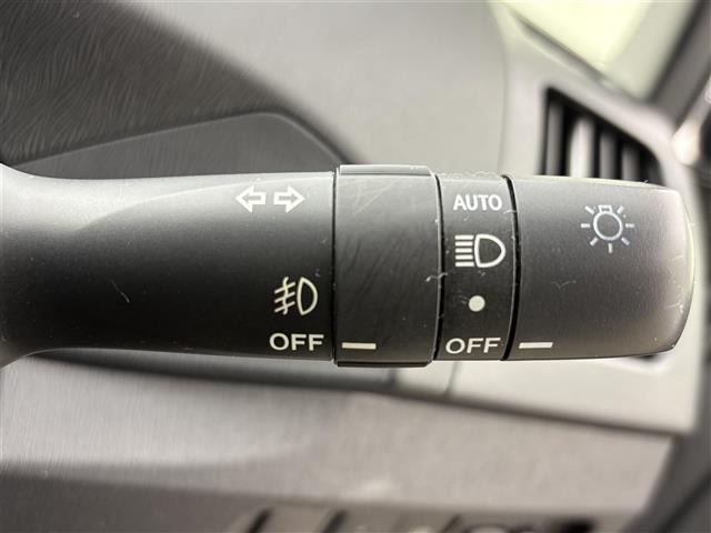 Toyota PRIUS 2014 7428616-7