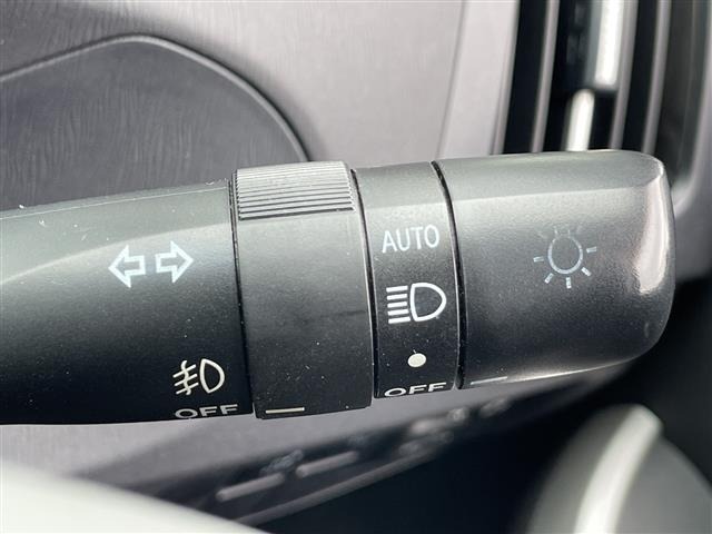 Toyota PRIUS 2014 7428680-9