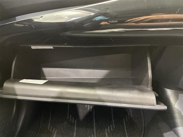 Toyota PRIUS 2022 7428701-2