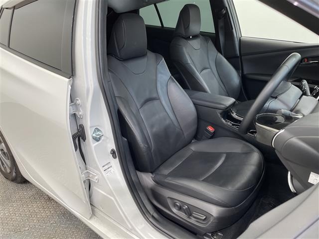 Toyota PRIUS 2022 7428701-6