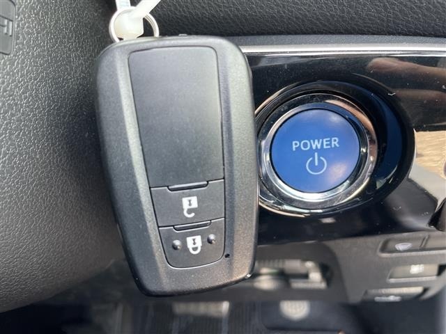 Toyota PRIUS 2018 7428714-1
