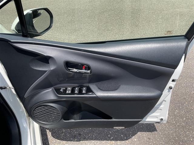 Toyota PRIUS 2018 7428714-10