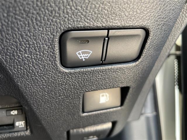 Toyota PRIUS 2018 7428714-21