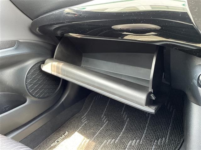 Toyota PRIUS 2018 7428714-9