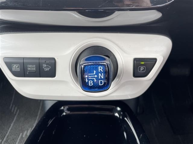 Toyota PRIUS 2018 7428728-20