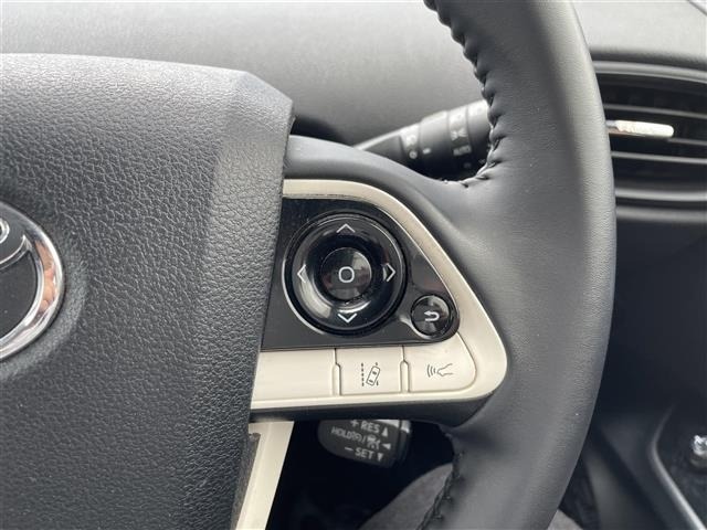 Toyota PRIUS 2018 7428728-3