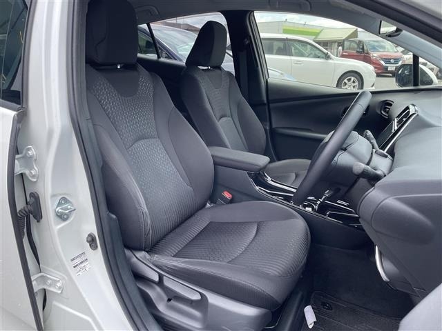 Toyota PRIUS 2018 7428728-6