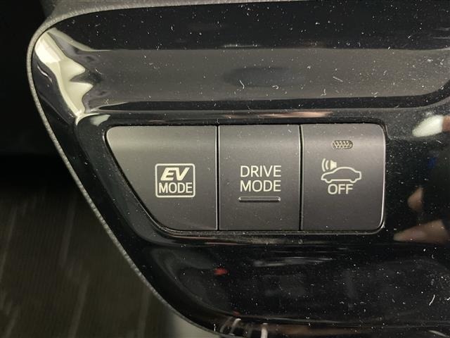 Toyota PRIUS 2018 7428735-11