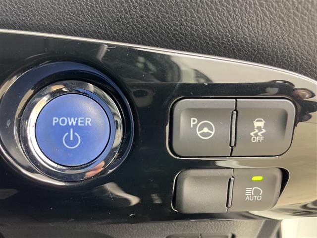 Toyota PRIUS 2018 7428735-12
