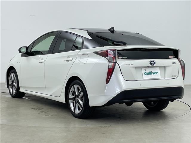 Toyota PRIUS 2018 7428735-13