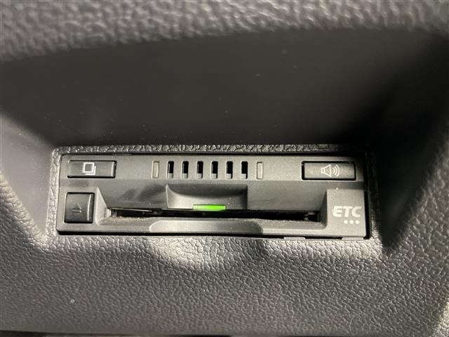 Toyota PRIUS 2018 7428735-2