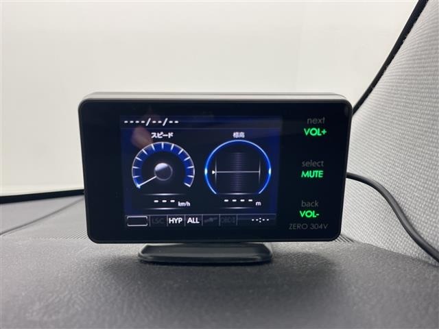 Toyota PRIUS 2018 7428735-22