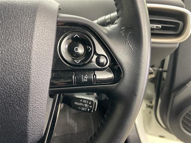 Toyota PRIUS 2018 7428735-7