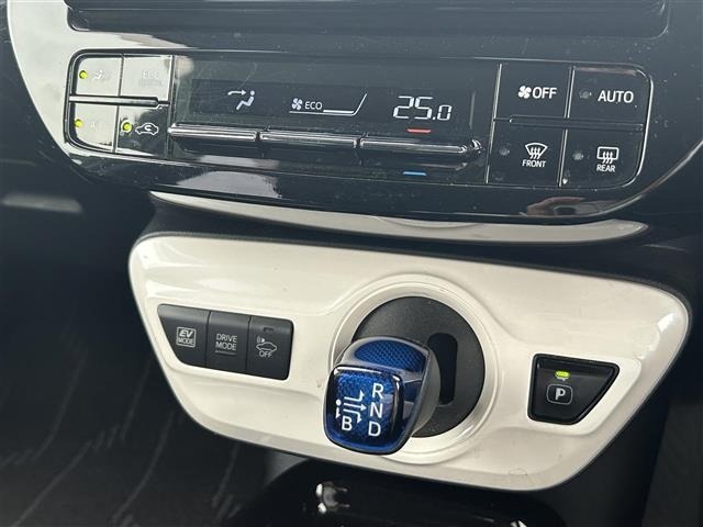 Toyota PRIUS 2018 7428753-10