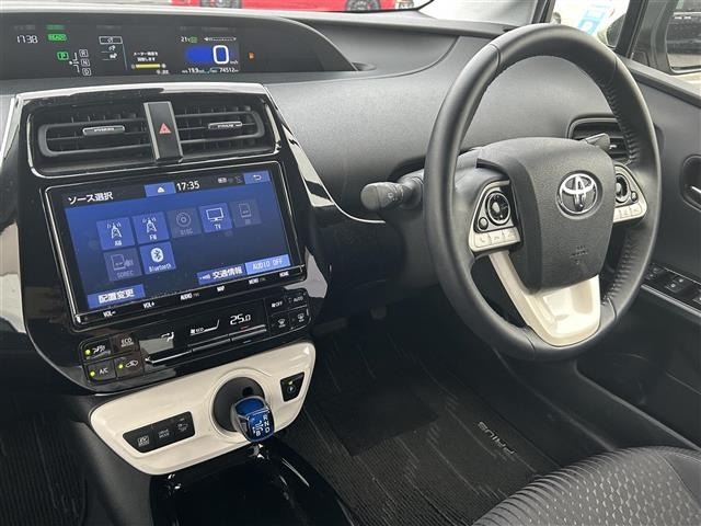 Toyota PRIUS 2018 7428753-22