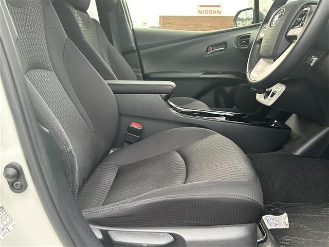 Toyota PRIUS 2018 7428753-6