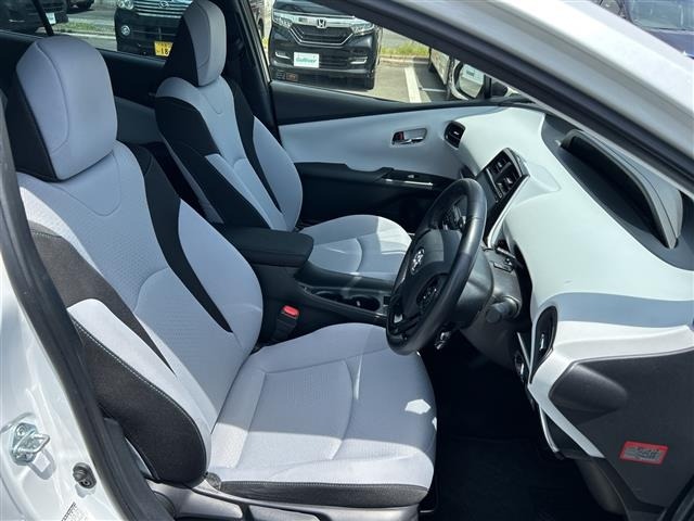 Toyota PRIUS 2020 7428756-7