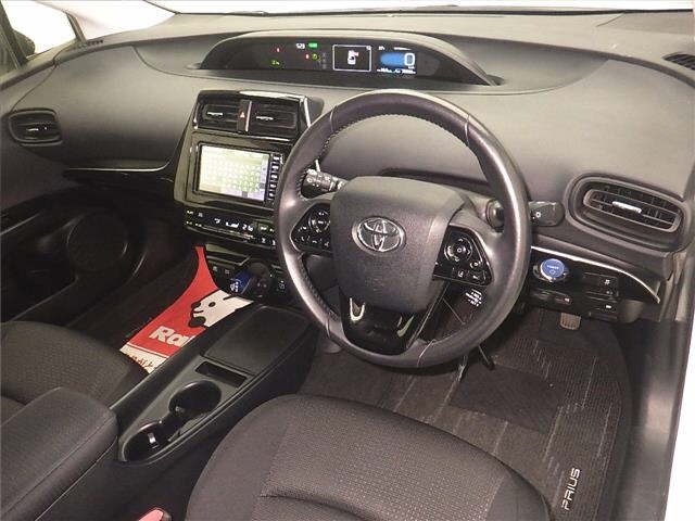 Toyota PRIUS 2020 7428836-3