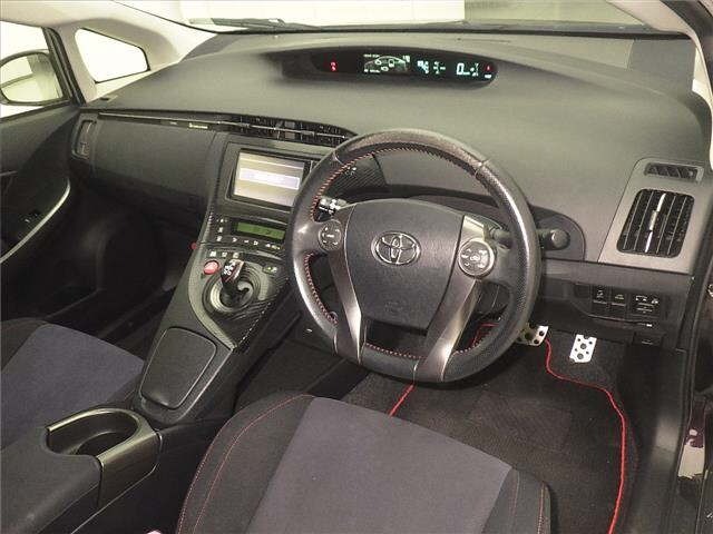 Toyota PRIUS 2014 7428848-3