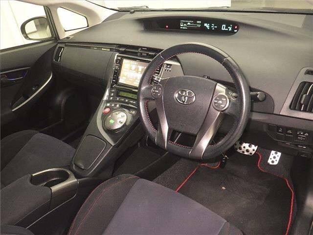 Toyota PRIUS 2013 7428850-3