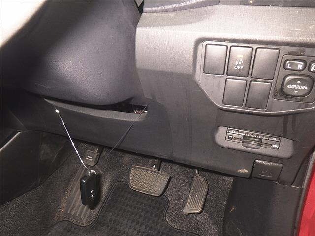 Toyota PRIUS 2014 7428851-8
