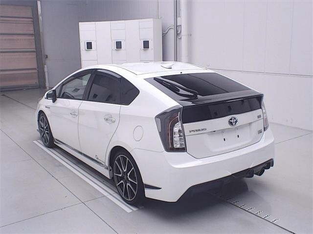 Toyota PRIUS 2014 7428859-1