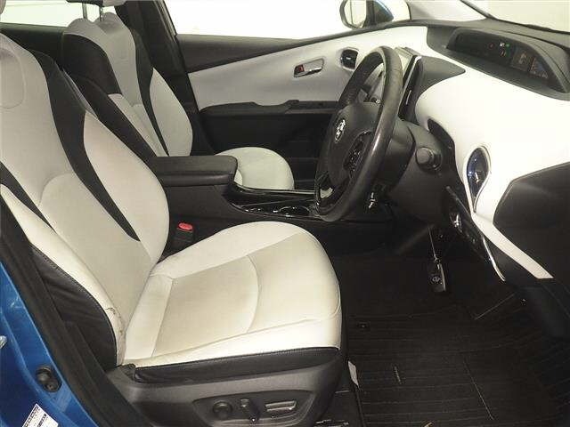 Toyota PRIUS 2018 7428869-5