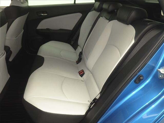 Toyota PRIUS 2018 7428869-7