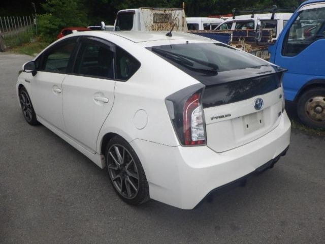 Toyota PRIUS 2015 7428895-1