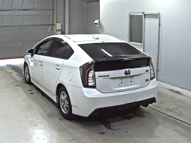 Toyota PRIUS 2015 7428918-1