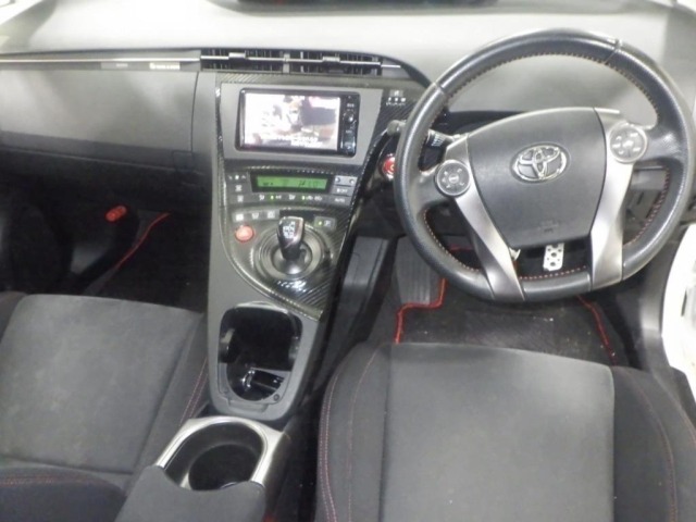 Toyota PRIUS 2015 7428918-3