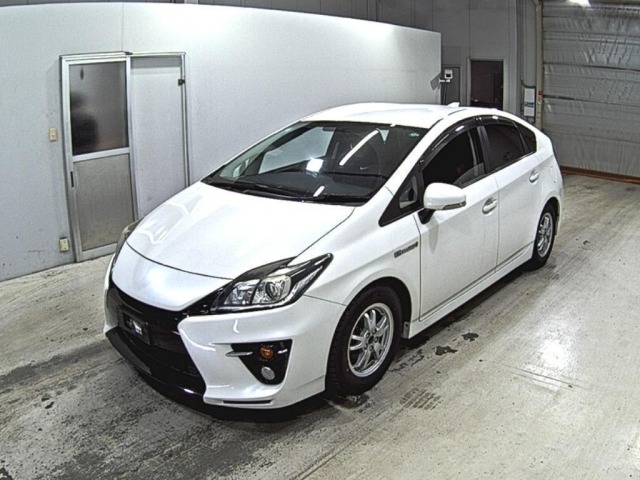 Toyota PRIUS 2015 7428918-4