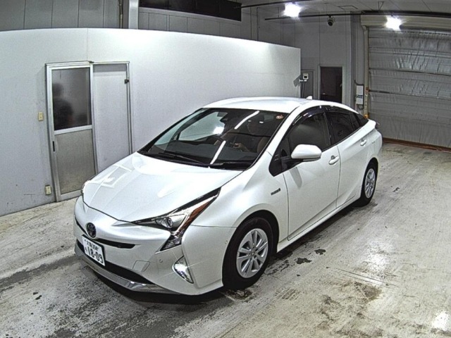 Toyota PRIUS 2018 7428926-4