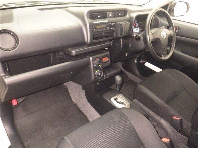 Toyota PROBOX VAN 2023 7428004-4