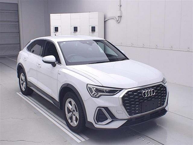 Audi Q3 2024 7425624-0