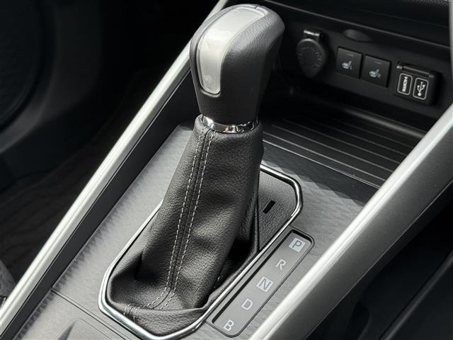Daihatsu ROCKY 2025 7424906-19