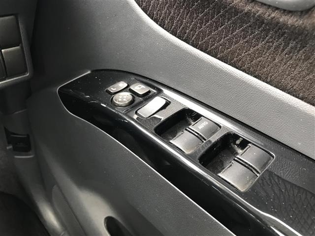 Nissan ROOX 2012 7427859-3