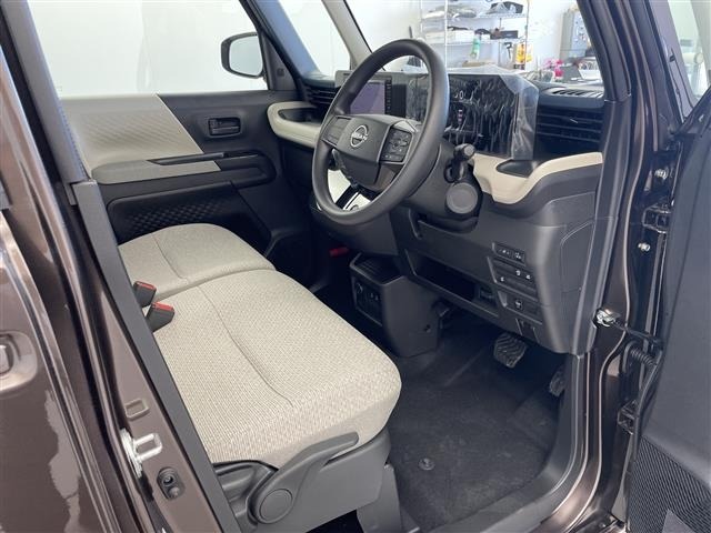 Nissan ROOX 2026 7427896-21