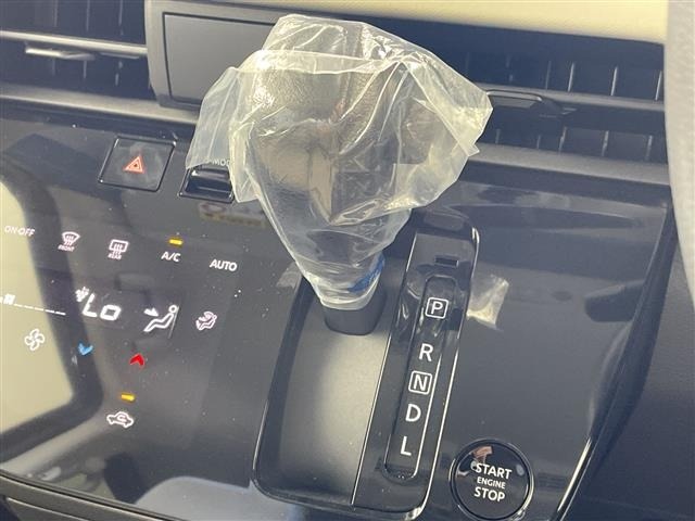 Nissan ROOX 2026 7427896-9