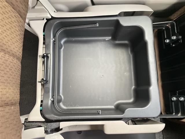 Nissan ROOX 2011 7427909-4