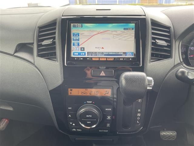 Nissan ROOX 2012 7427919-19