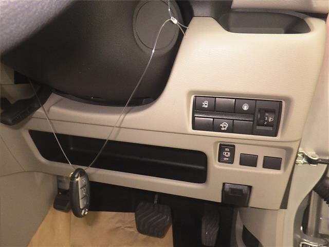 Nissan ROOX 2021 7427930-8